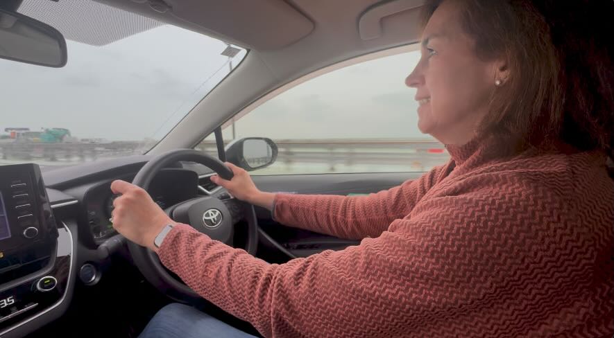 Laura Drives in Japan