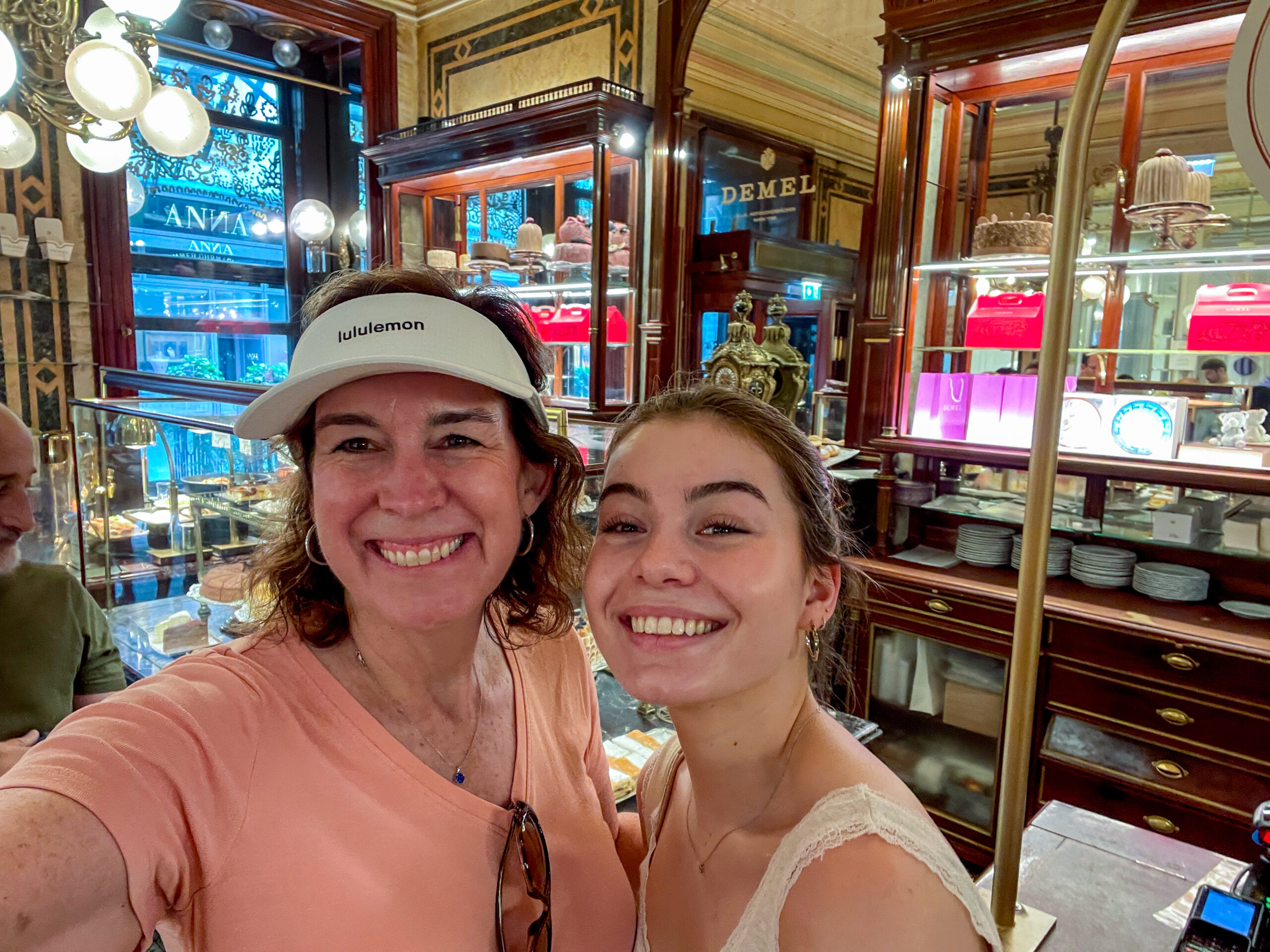 Laura And Sierra Stark, Vienna